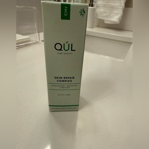 Skin Repair Complex - Picture 2 of 6